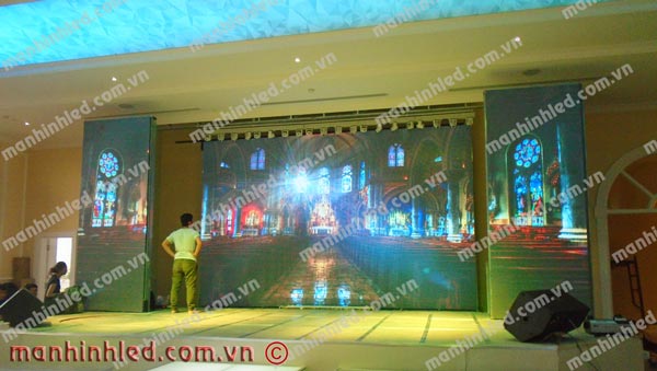 man hinh led indoor p5 trung tam hoi nghi tiec cuoi merperle crystal palace